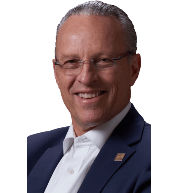 speaker no background jose medina